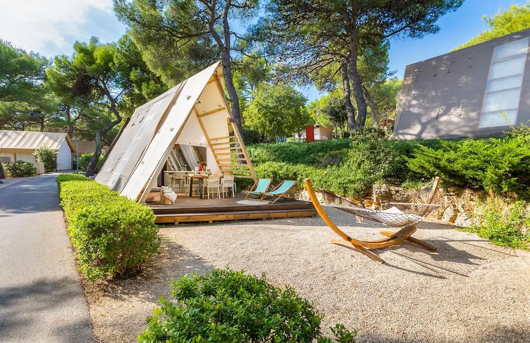 Arena One 99 Glamping-1
